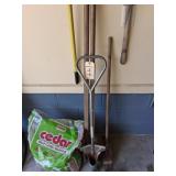 POSTHOLE DIGGER