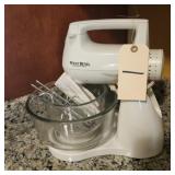 WESTBEND ELECTRIC MIXER