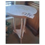 SIDE TABLE  (ROUND TOP)