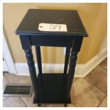 WOODEN PLANT STAND
