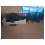 SMALL CHRISTMAS TREE W 3 MINI TREES