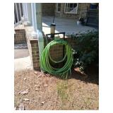 BIRD FEEDER W GARDEN HOSE & STAND