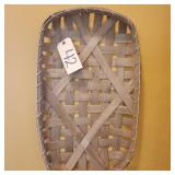 SMALL TOBACCO BASKET