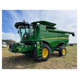 2012 John Deere S660 STS Combine
