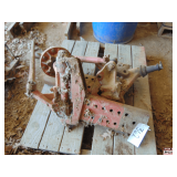 2 IHC Adjustable Axles & Steering Arms