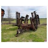 Krause Model 2462 Bifold Disc Harrow 25'