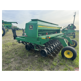 John Deere 1560 24 Drop Grain Drill w/Yetter Row Markers