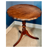 Round Wooden Pedestal Side Table with Tripod Base