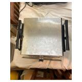 Dominion Electric Sandwich Toaster with Metal Body