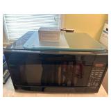 Black Countertop Microwave Oven with Glass Tray