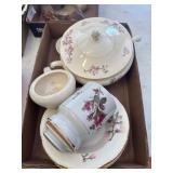 Floral Porcelain Tableware Set