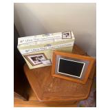 8-Inch GiiNii Ultra Thin Digital Picture Frame