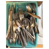 Silverware With Organizer Tray