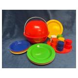Vintage Tupperware Picnic Ball Set With Plates And