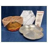 Kitchen and Serving Accessories