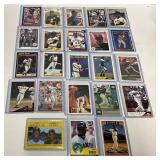 23 Barry Bonds Baseball Cards Various Years