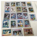 22 George Brett Baseball Cards