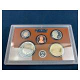 United States Mint Proof Set With 5 Coins in Prote