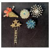 Five Vintage Brooches with Rhinestones and Beaded
