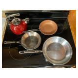 Stainless Steel and Red Copper Cookware and Red Te