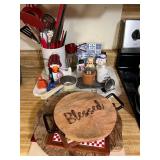 Kitchenware and Decorative Items