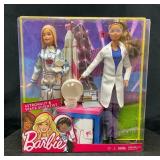 2016 Barbie Astronaut & Space Scientist Doll Set i