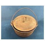 Vintage Cast Iron Dutch Oven with Bail Handle and