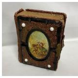 19th Century Victorian Photograph Album With Gilde