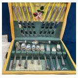 WM Rogers 1954 Silverplate Flatware Set, 50 Pieces