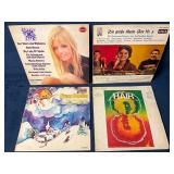 4 Vinyl Records Including Die Groï¿½e Music-Box and