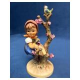 ï¿½Apple Tree Girlï¿½ Goebel Hummel Figurine, Design 1
