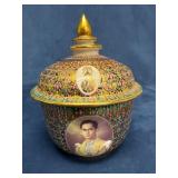 Benjarong Jar with Portrait of King Bhumibol Aduly