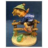Goebel Hummel Figurine ï¿½Retreat to Safety ï¿½ In tau