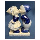 Delft Blue Porcelain Kissing Couple Figurine with