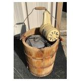 White Mountain Hand-Crank Ice Cream Freezer with E