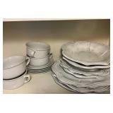 White Williams-Sonoma and Vietri Dinnerware Set