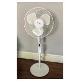 Vornado Oscillating Pedestal Fan with Remote Contr