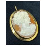 Vintage Cameo in Gold-Plated Frame Oval Pendant an