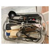 Kitchen Utensils with Metal Baking Tray