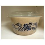 Pyrex 473-B Stoneware Casserole Dish with Lid, Bei