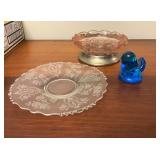 Decorative glassware Fenton bird