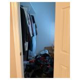 Closet lot Womenï¿½s Garments and Accessories books