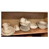 Metlox Poppytrail California Pottery Dinnerware Se