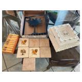 Miscellaneous Decor Items Including Palmetto Tree