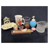 Small Decor Lot with Glass, Ceramic, and Resin Ite