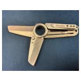 Piranha Double Blade Knife with Center Ring Design
