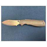 Folding Knife with Carbon Fiber Handle and Texture