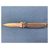Gerber Folding Knife with Serrated Blade and Pocke