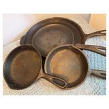 Four Cast Iron Pans Including Wagnerï¿½s 1891 Origin
