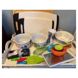 Kitchenware Lot Featuring Ceramic Mugs, Veggetti T